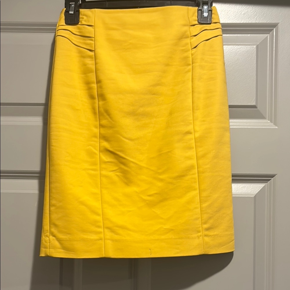 Express Yellow Ruched Pencil Skirt Knee-Length Casual